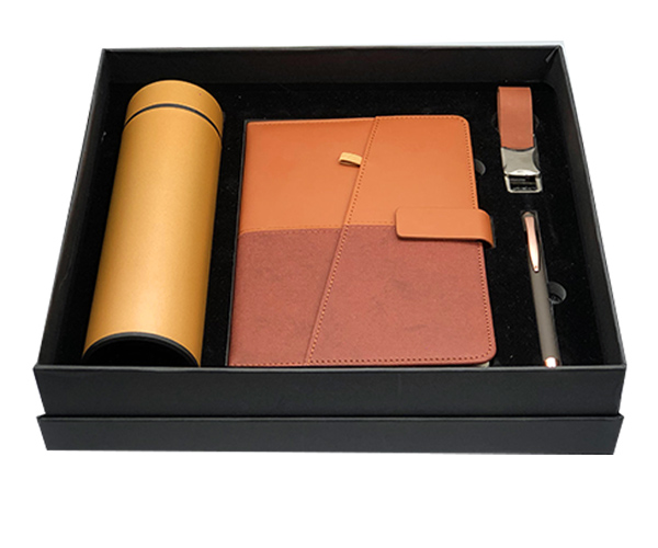 COFFRET BLOC NOTE + GOURDE THERMOS + PORTE CLE +STYLO DE LUX jaune