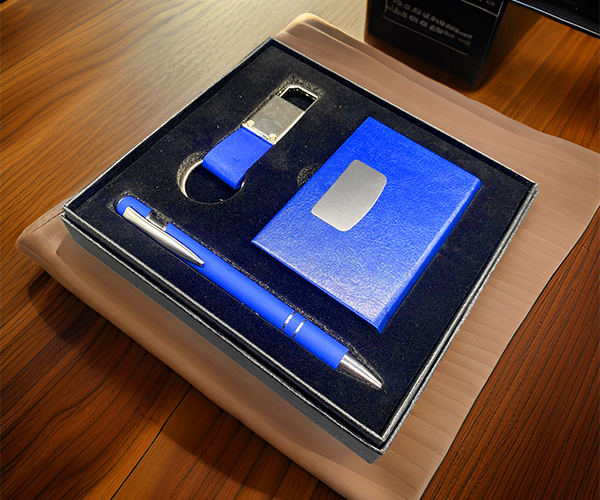 COFFRET DE PORTE CARTE DE VISITE+STYLO+PORTE CLE BLUE