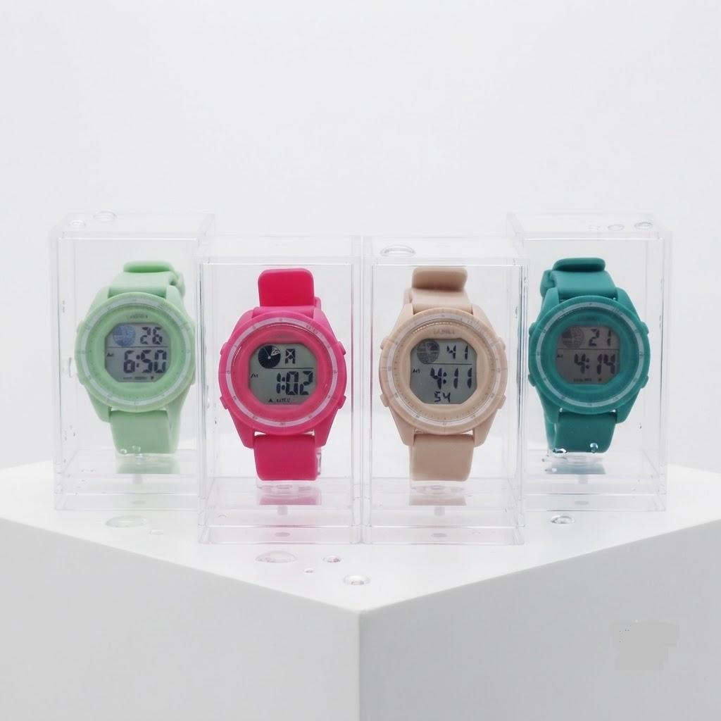MONTRE 155