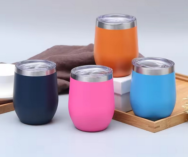 MUG ISOTHERME EN ACIER INOXYDABLE AVEC COUVERCLE INCASSABLE PERSONALISABLE