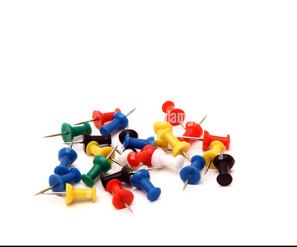 PUNAISE EN PLASTIQUE ET METAL COLORES POUR TABLEAUX D'AFFICHARGE