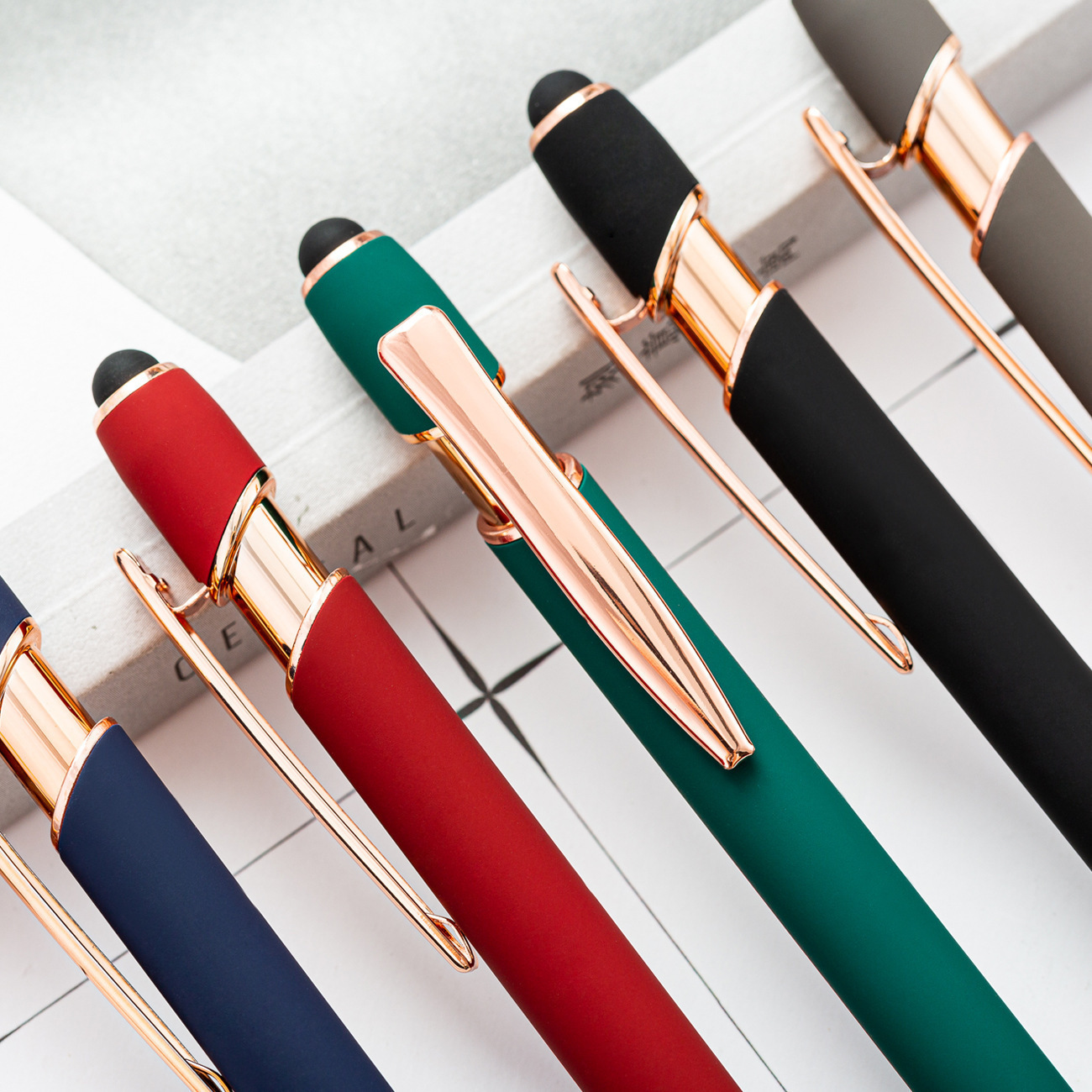 Stylo Metal 657 GOLD