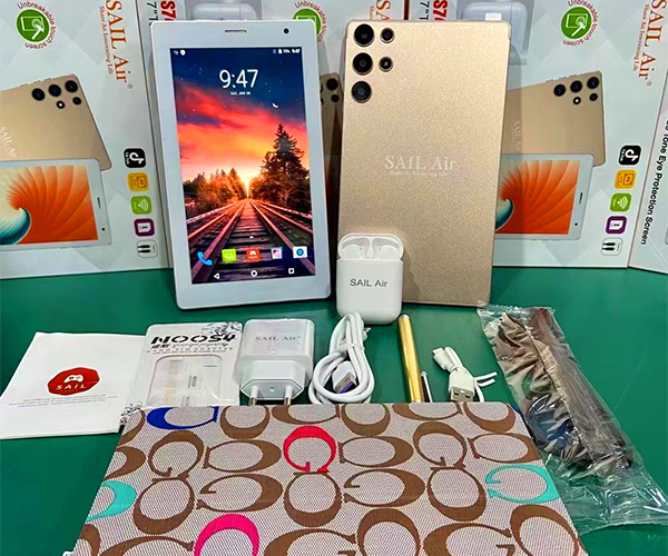 TABLETTE EDUCATIVE S740