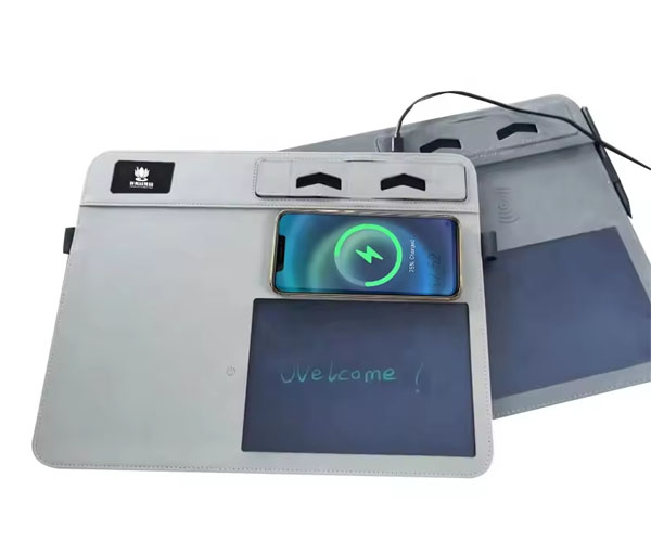 TAPIS SOURIS AVEC CHARGE SANS FIL +ECRAN